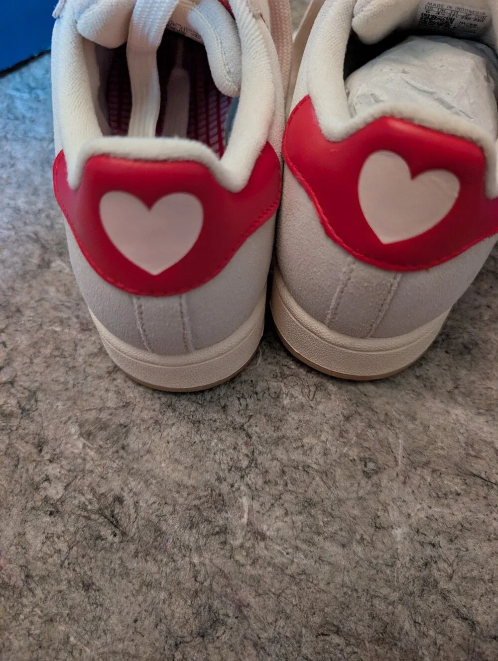 adidas Womens Superstar II White/Red Stripe & Heart Laces New W Tags Size 6